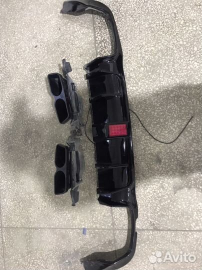 Задний диффузор с Насадками Brabus на E213