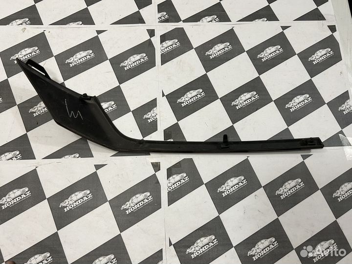 Молдинг решетки радиатора Honda CRV 3 рест Левый