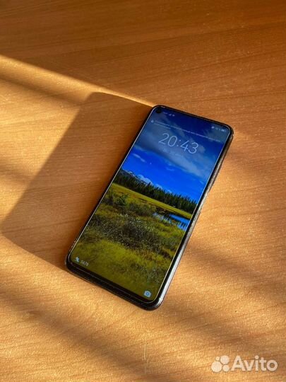 Телефон Honor 20 pro