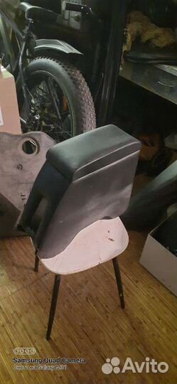 Подлокотник