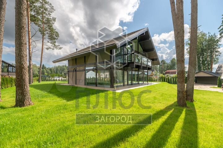 Дом 350 м² на участке 21 сот.