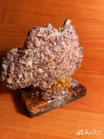 Сувенир из натуральных камней