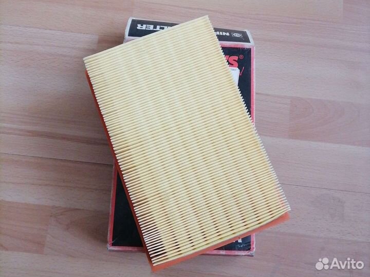 Воздушный фильтр Nipparts J1323056