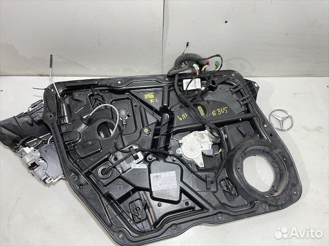 Стеклоподъемник передний левый Мерседес 166 x166 w