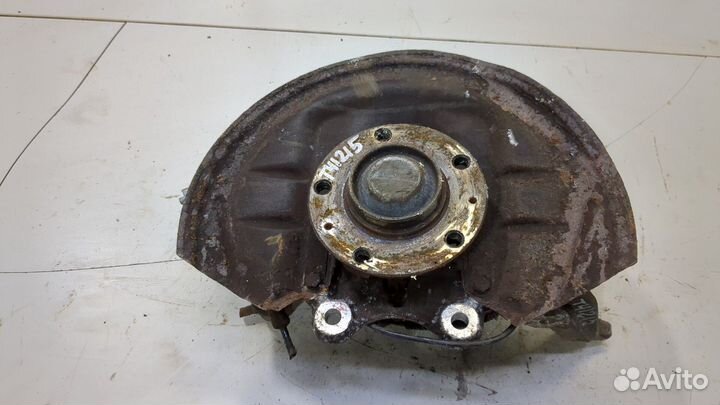 Ступица (кулак, цапфа) правая задняя Citroen C5 2008