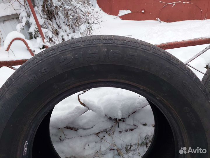 Continental ContiIceContact 4x4 215/65 R16