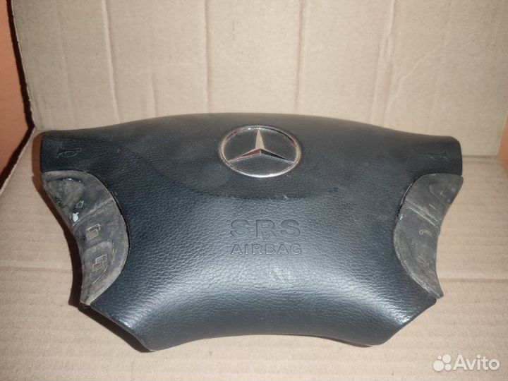 Аирбаг на руль Mercedes Vito W639 3.0 OM642 2007