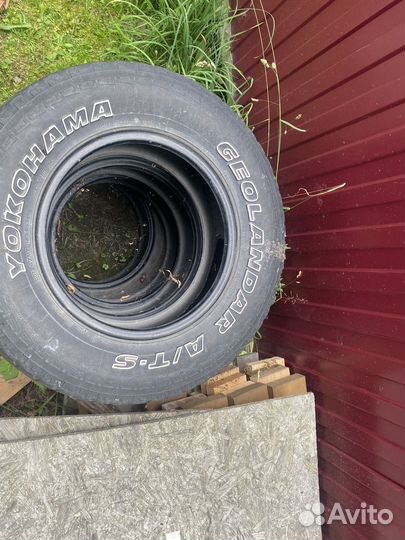 Yokohama Geolandar A/T G011 245/70 R16