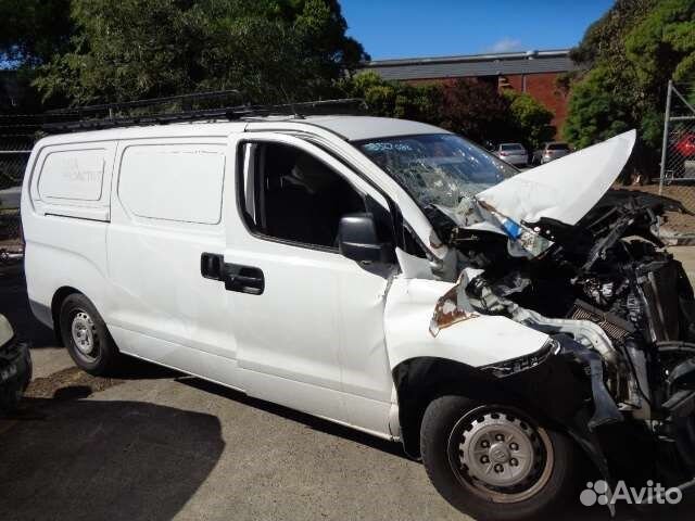 Разбор на запчасти Hyundai H-1 Starex