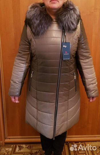 Пуховик женский