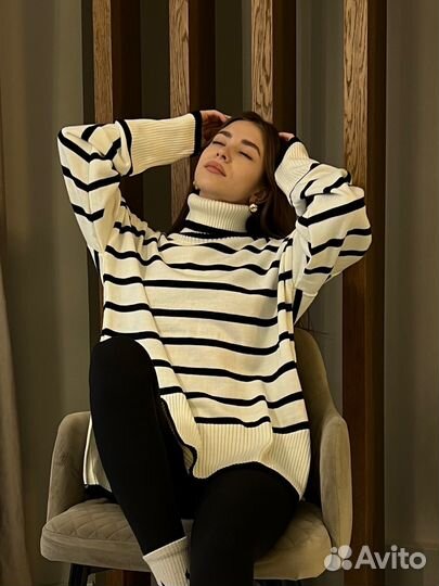 Свитер женский