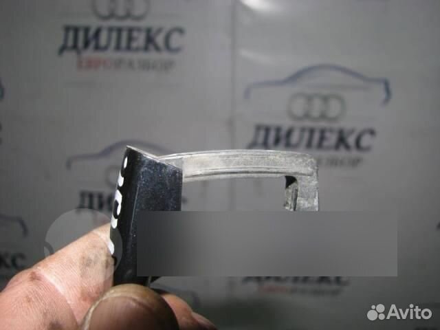 Ручка двери наружная VW Tiguan 2007-2011