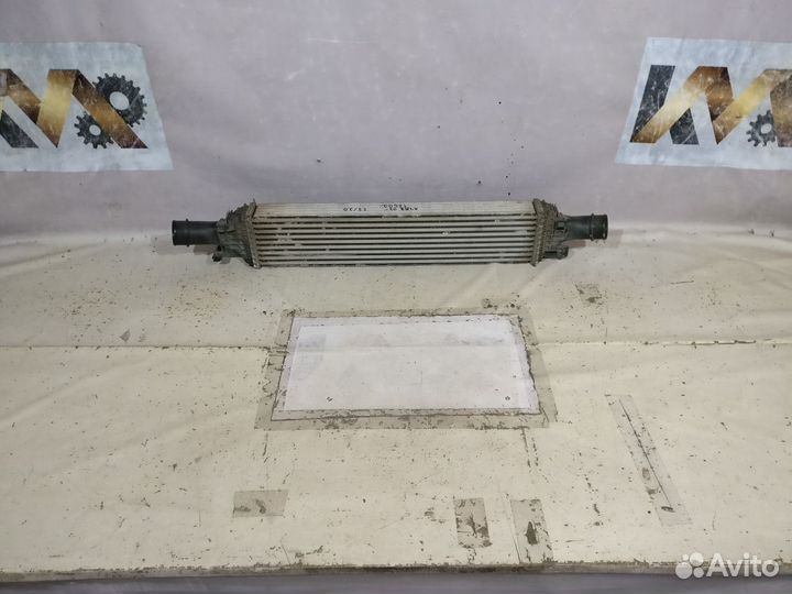 Ауди A4 B8 2008- Радиатор интеркулера 17602