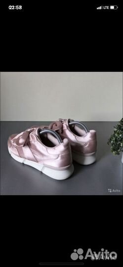 Кроссовки атласные Limited Edition р.38