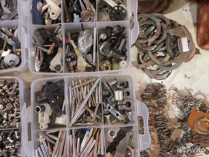 Запчасти швейных машина пмз чайка Сингер веритаз б