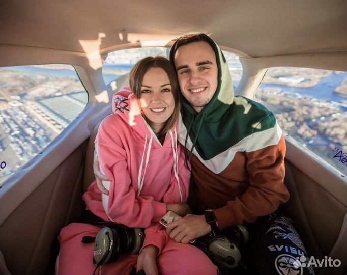 Сюрприз любимому человеку - свидание в самолете