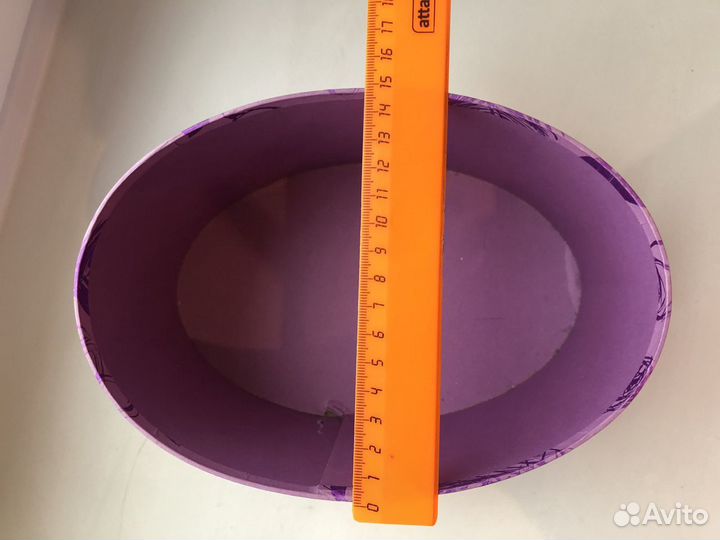 Картонные коробки подарочные