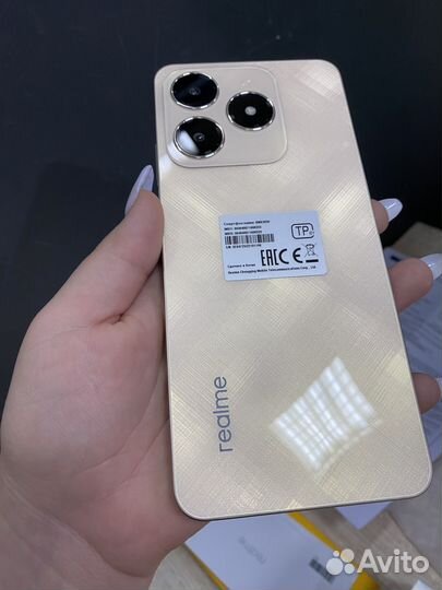 realme C61, 8/256 ГБ