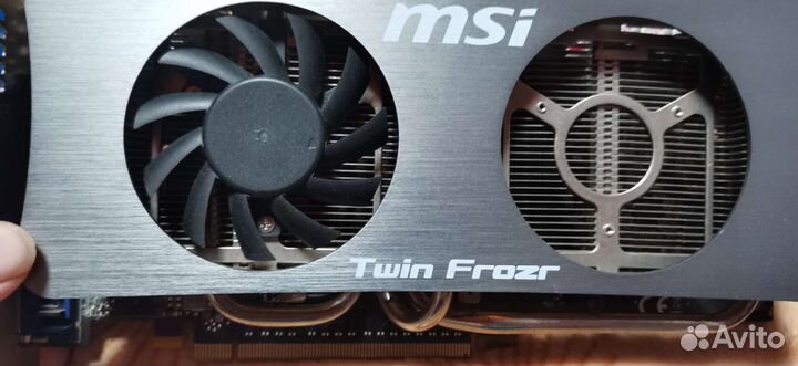Видеокарту MSI twin frozr