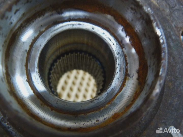 Кулак поворотный передний левый VW Passat B6 2005-2010 (3C0407253F)