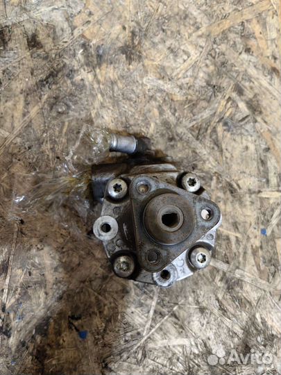 Насос гур фольксваген туарег NF 7P6422154B 3.6