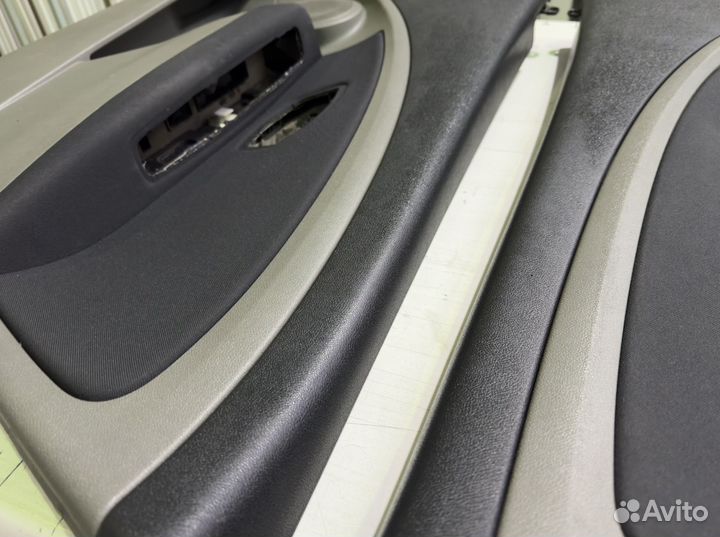 Дверные карты на Renault Megane 3