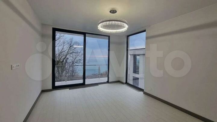 Коттедж 260 м² на участке 7 сот.