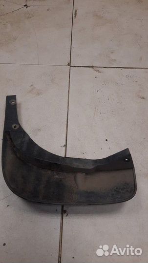 Брызговик задний правый Renault Duster