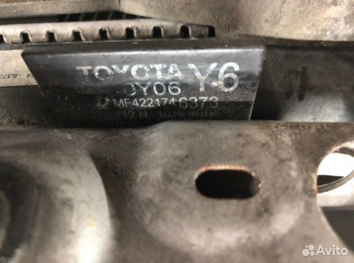 Панель передняя (телевизор) Toyota Yaris XP130 1.3