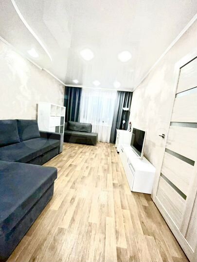2-к. квартира, 58 м², 9/10 эт.