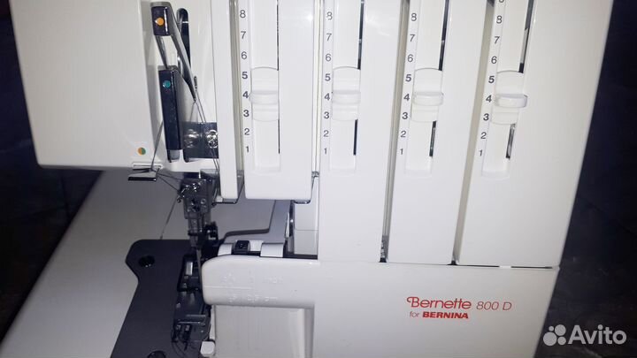 Швейная машинка Bernina Bernette 800 D