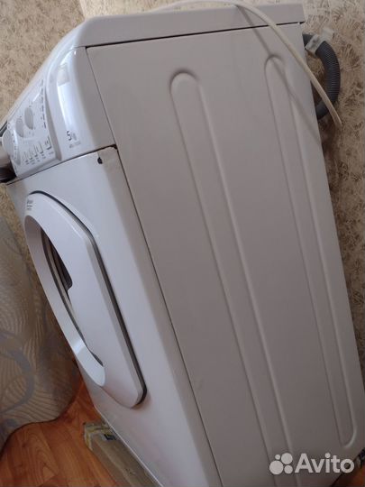 Стиральная машина Hotpoint Ariston б/у