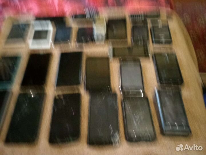 Мобильные телефоны