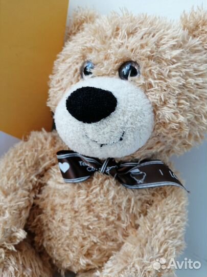 Мягкие игрушки: Винни Пуx, и др медведи