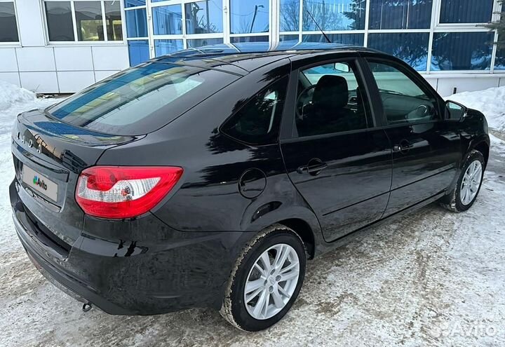 LADA Granta 1.6 МТ, 2022