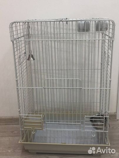 Клетка для крупного попугая