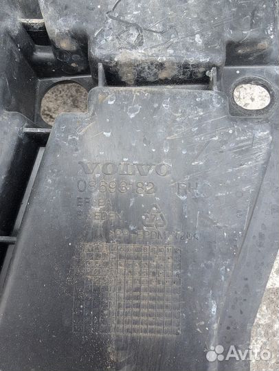 Крепление бампера Volvo V70 SW59 B5254T2 Прав. Перед