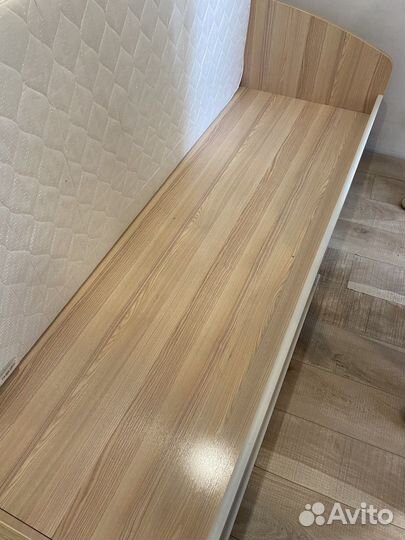 Детская кровать с матрасом