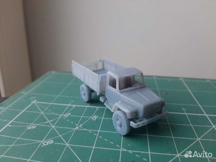 Сборная модель Газ 3308 1/87