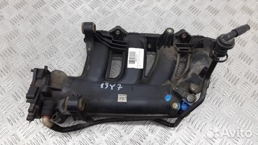 Впускной коллектор бензиновый mercedes benz C-clas