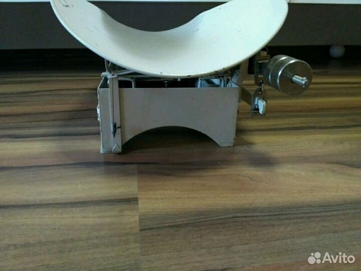 Весы советские из роддома антикварные