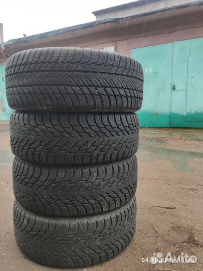 Nokian Tyres Hakkapeliitta R3 SUV 235/50 R19 132V