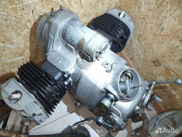 Продам мотор с кпп и документы М72 1955г