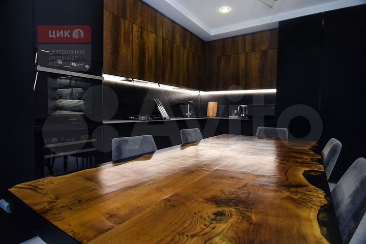 2-к. квартира, 94,4 м², 16/17 эт.