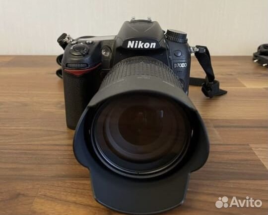 Зеркальный фотоаппарат Nikon D7000
