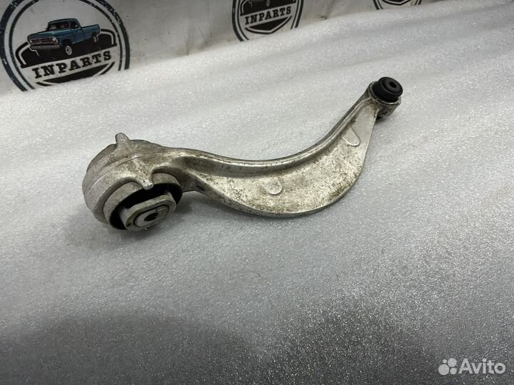 Рычаг передний нижний Range Rover Velar L560