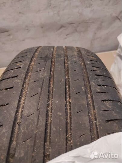 Yokohama Bluearth ES32 215/65 R17