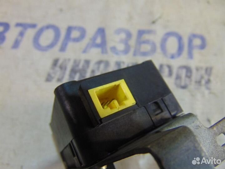 Моторчик заслонки печки для Mitsubishi RVR 1 1991