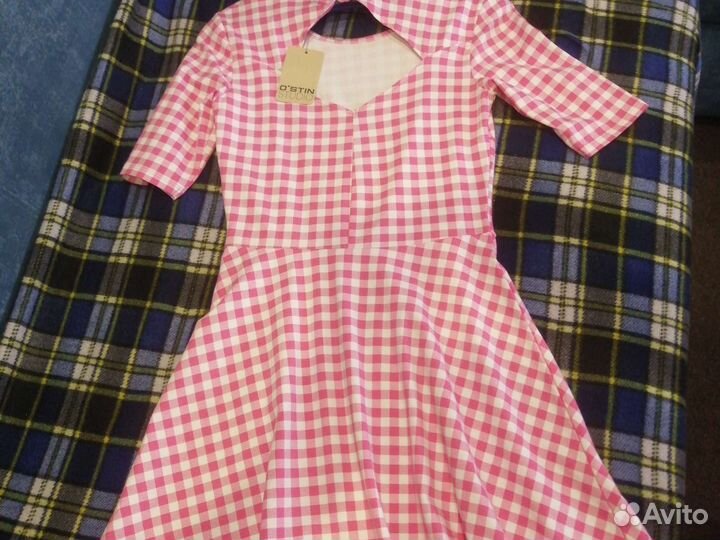 Платье розовое остин