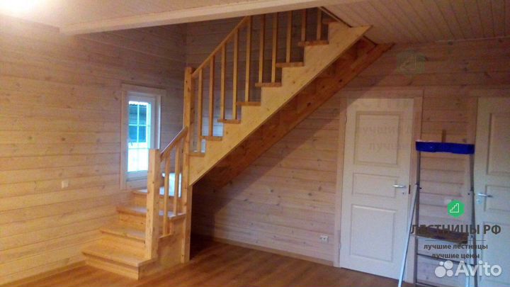 Лестница деревянная